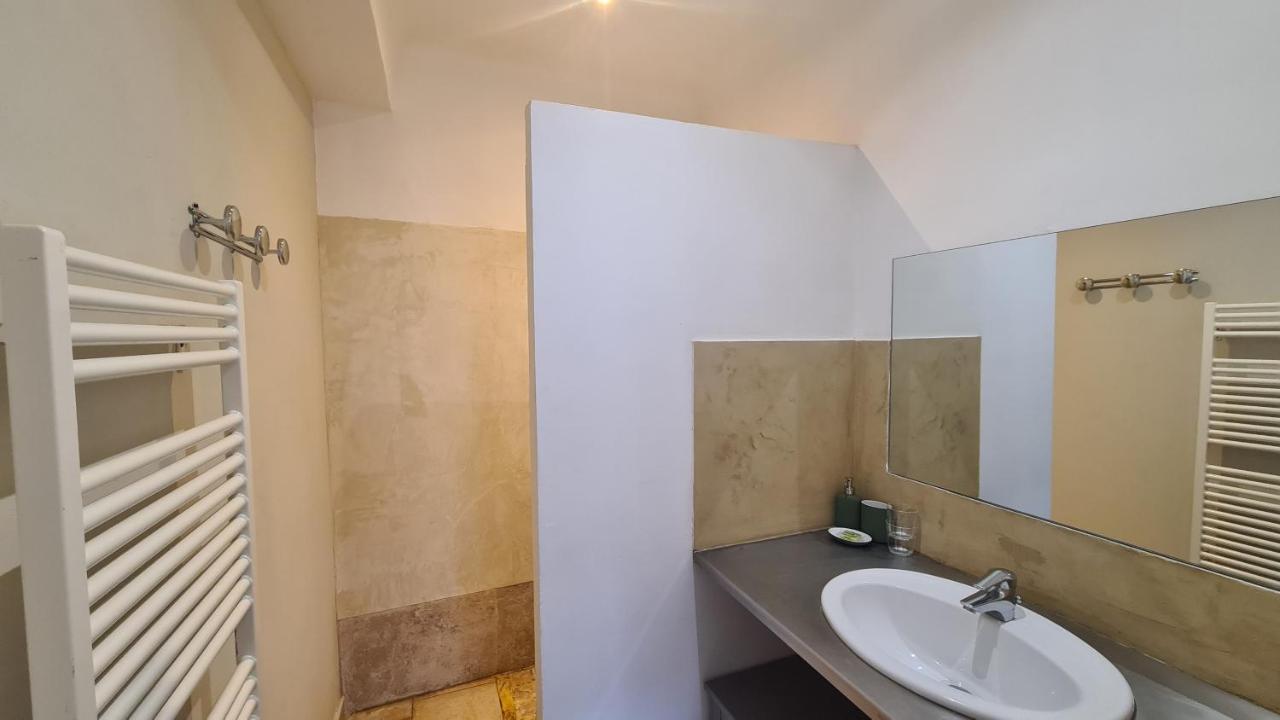 Cocon Du Papillon A Lourmarin Daire Dış mekan fotoğraf